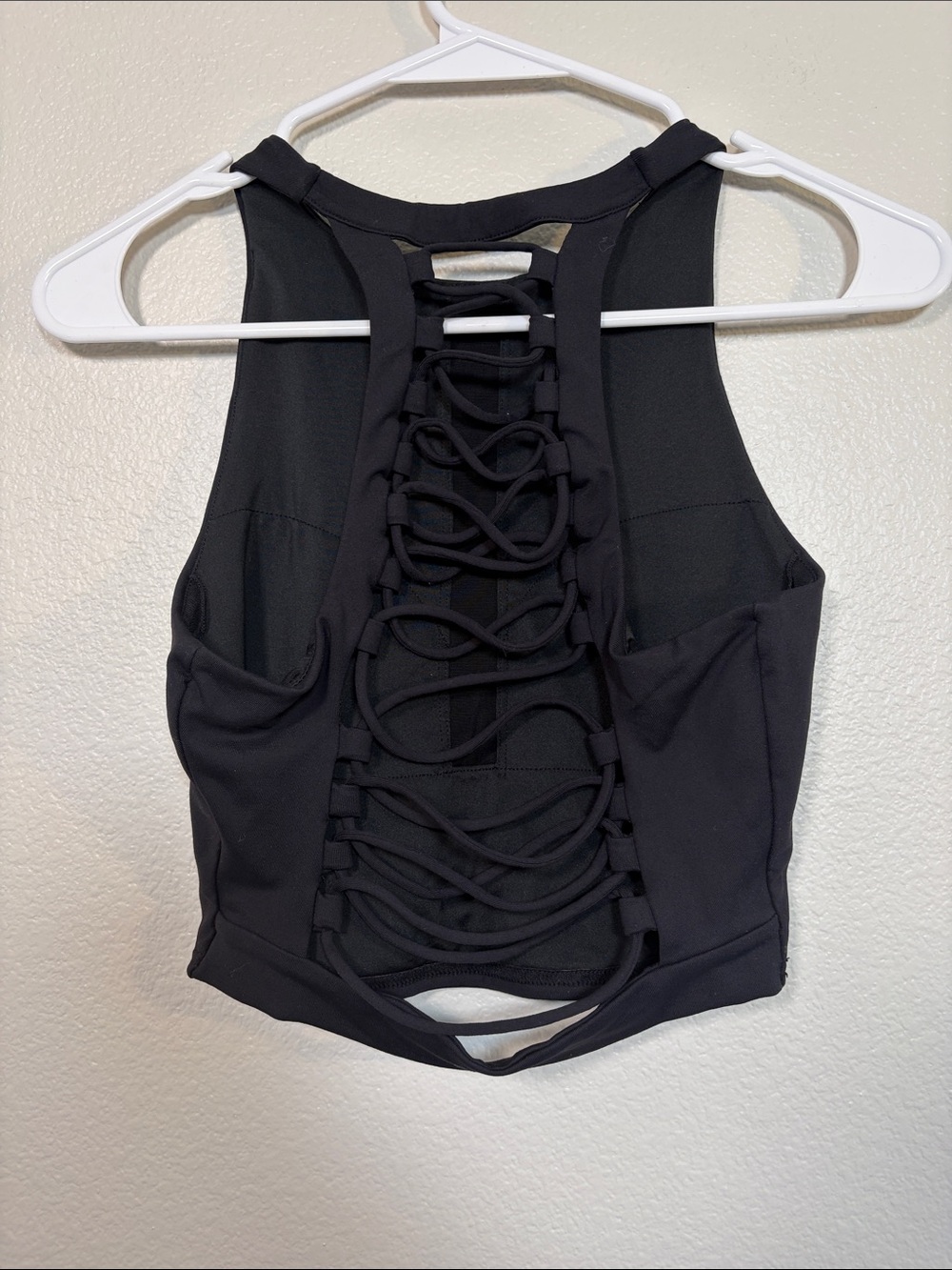 ALO Yoga Lace Up Movement Tank in Black - S - Picture 4 of 5